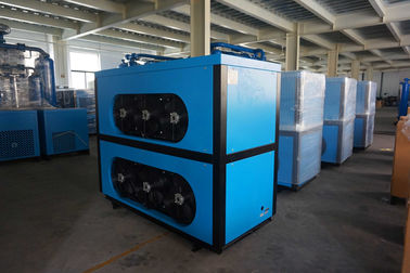 o secador refrigerado industrial Johnson do ar 200Kw controla o sistema de refrigeração da água